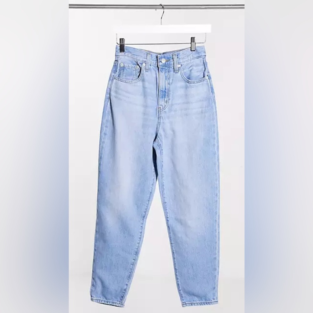 Levi’s High Loose tapered size 30